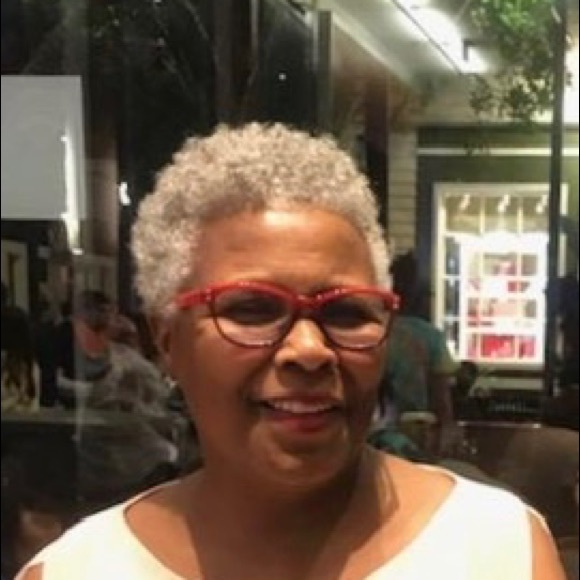 Meet your Posher, Rosmary - Picture 1 of 1